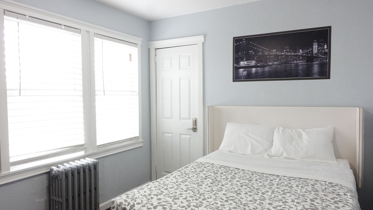 Photo of Bedroom in Hillside