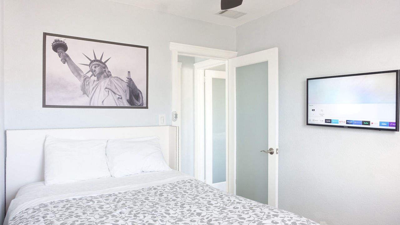 Photo of Bedroom in Hillside