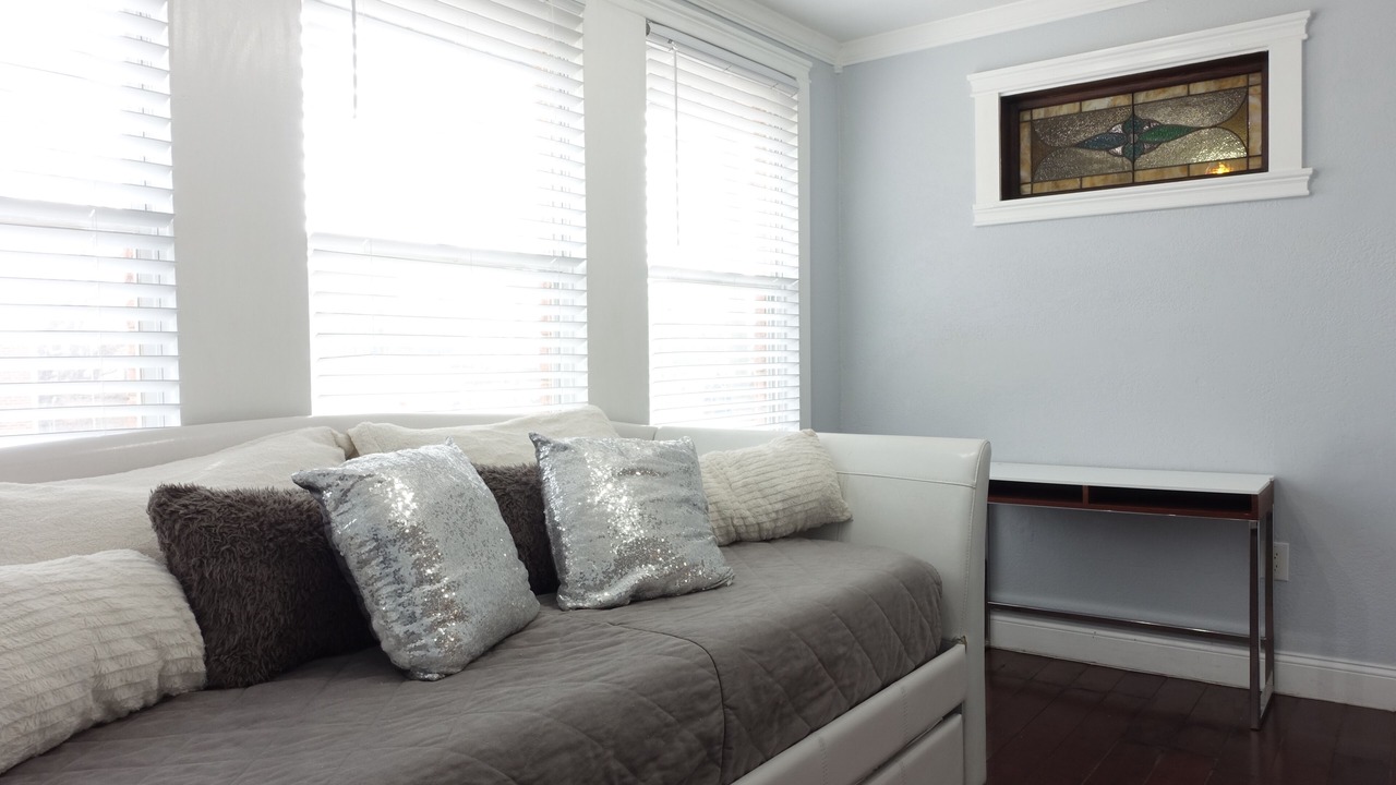 Photo of Bedroom in Hillside