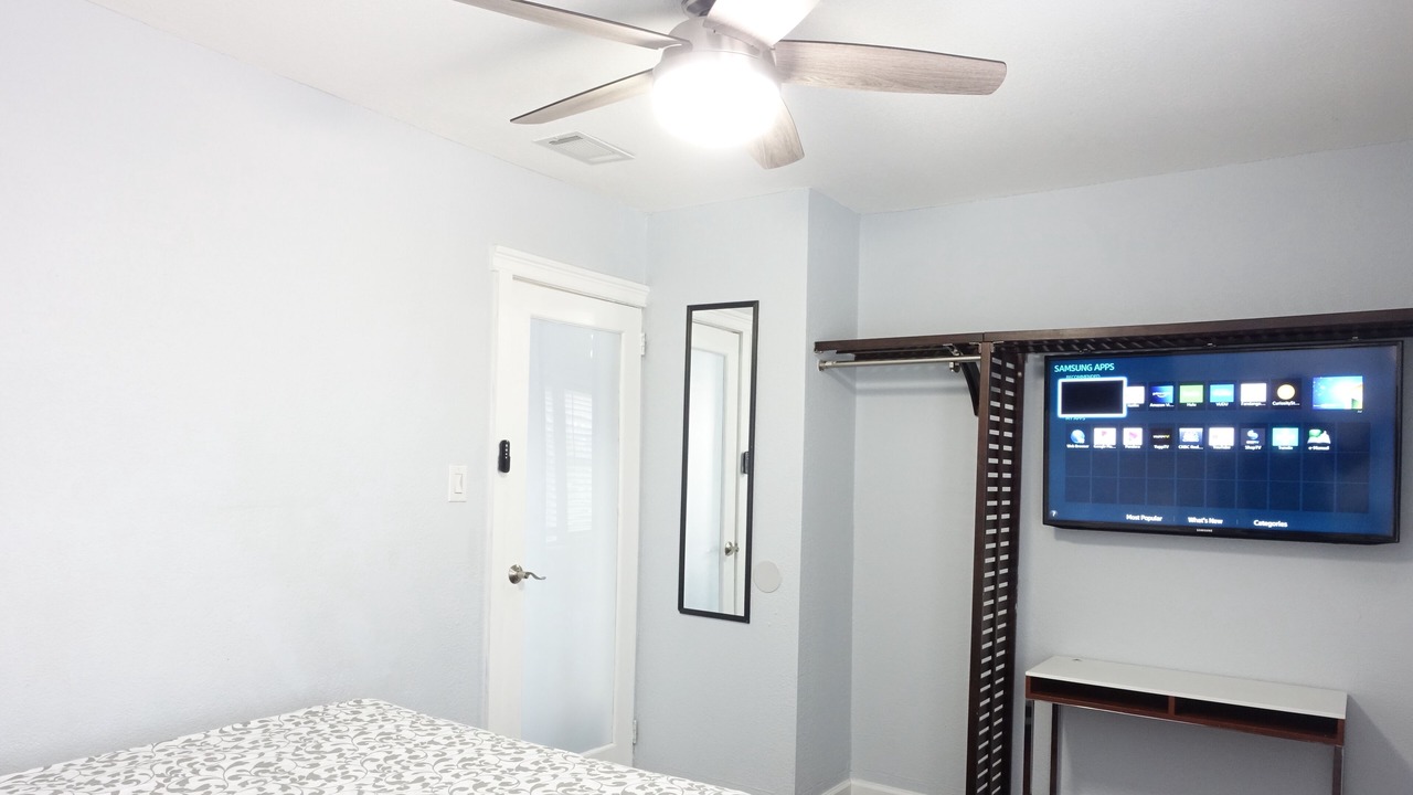 Photo of Bedroom in Hillside