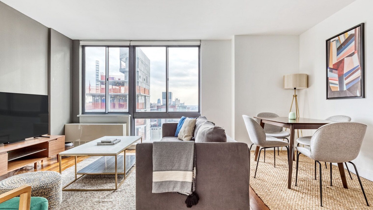 Photo of Livingroom in Gramercy