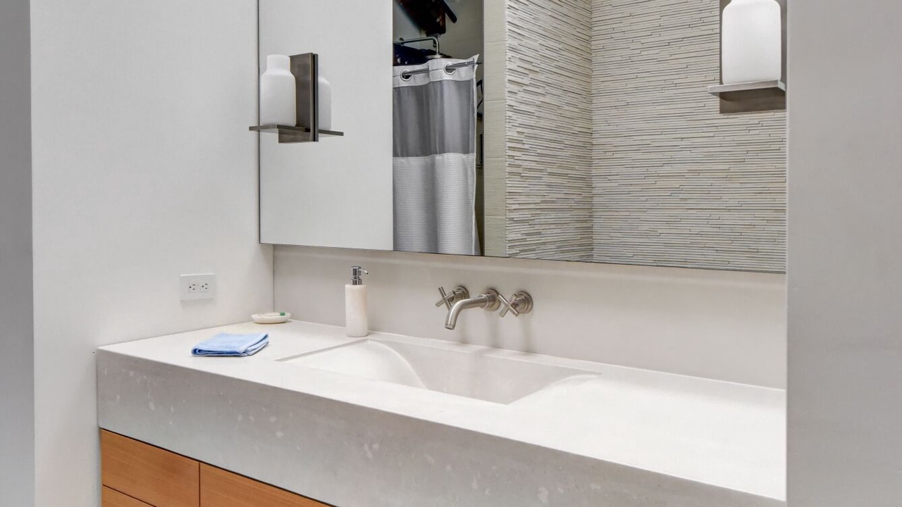 Photo of Bathroom in Beacon
