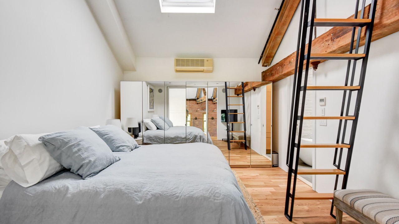 Photo of Bedroom in Beacon
