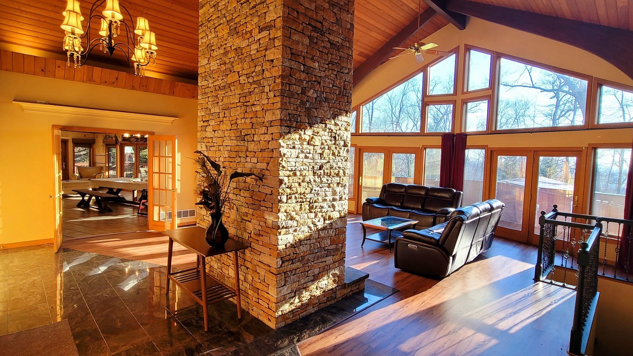 Photo of Livingroom in Earlville