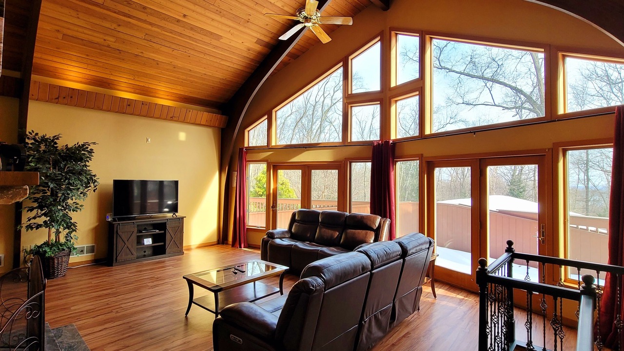 Photo of Livingroom in Earlville