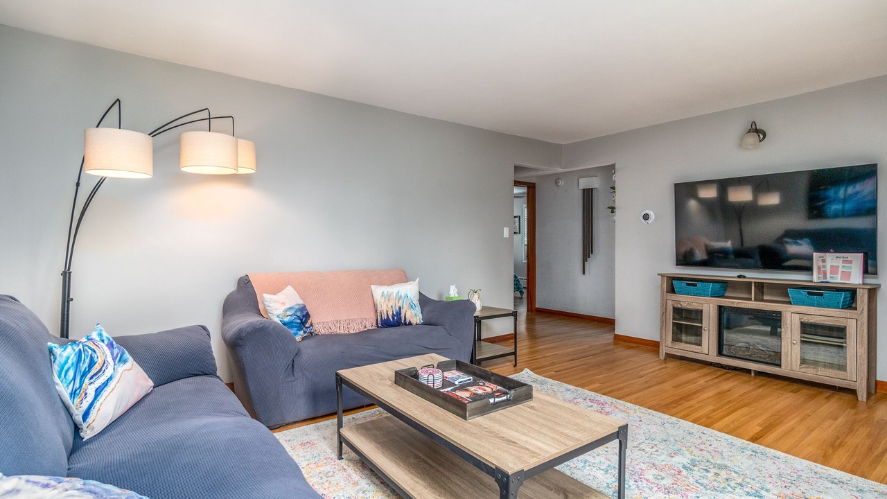 Photo of Livingroom in Niagara Falls