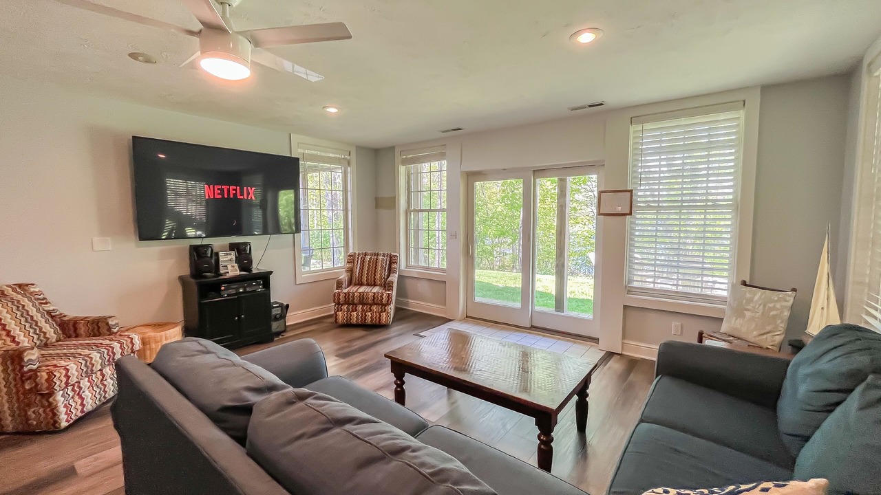 Photo of Livingroom in Thayerville