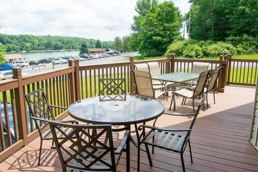 Photo of Outdoor in Treasure Lake