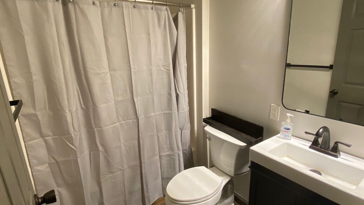 Photo of Bathroom in Treasure Lake