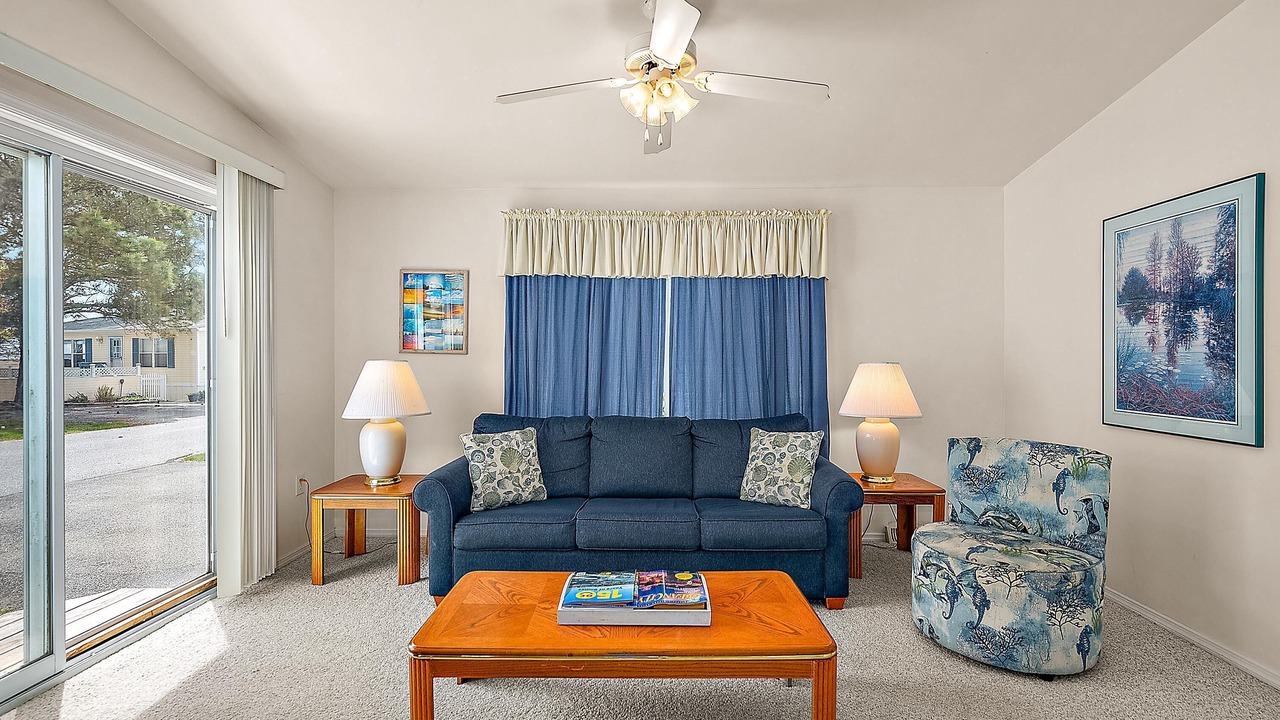 Photo of Livingroom in Assateague Pointe