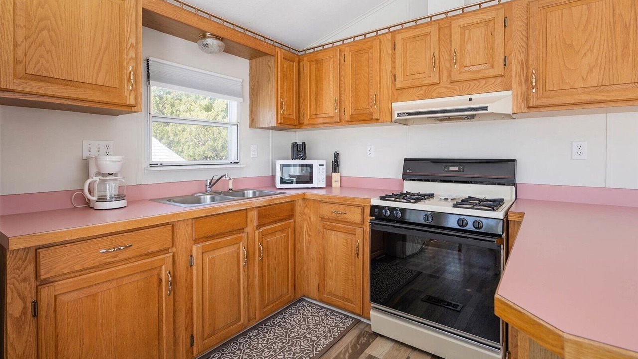 Photo of Kitchen in Assateague Pointe