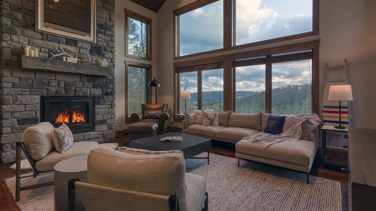 Photo of Livingroom in Ellicottville