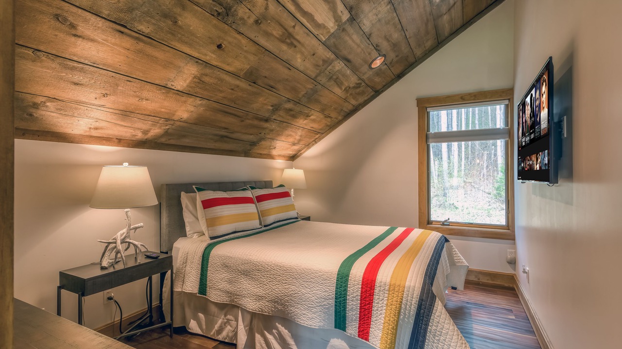 Photo of Bedroom in Ellicottville