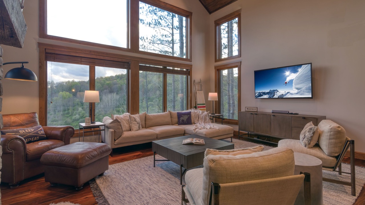 Photo of Livingroom in Ellicottville
