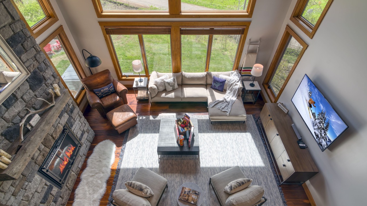 Photo of Livingroom in Ellicottville