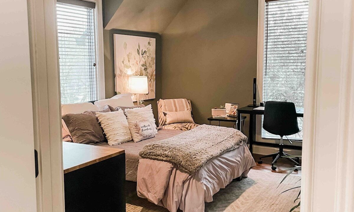 Photo of Bedroom in Green Hills
