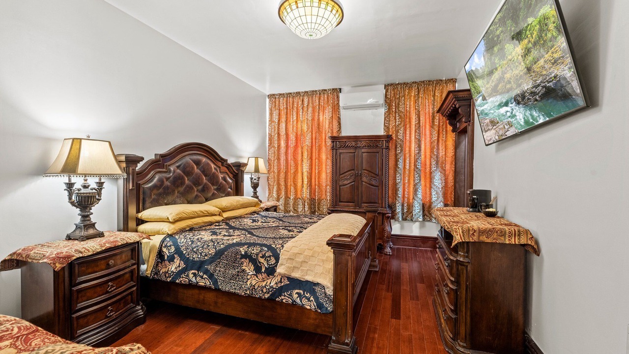 Photo of Bedroom in Roxborough-Manayunk