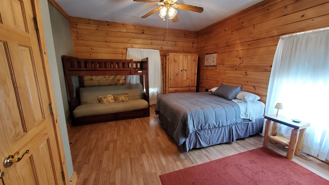 Photo of Bedroom in Antes Fort