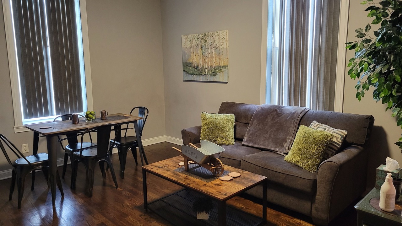 Photo of Livingroom in Corryville
