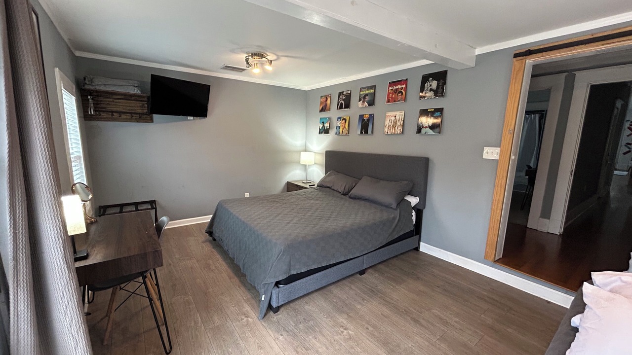 Photo of Bedroom in Cooper-Young Historic District