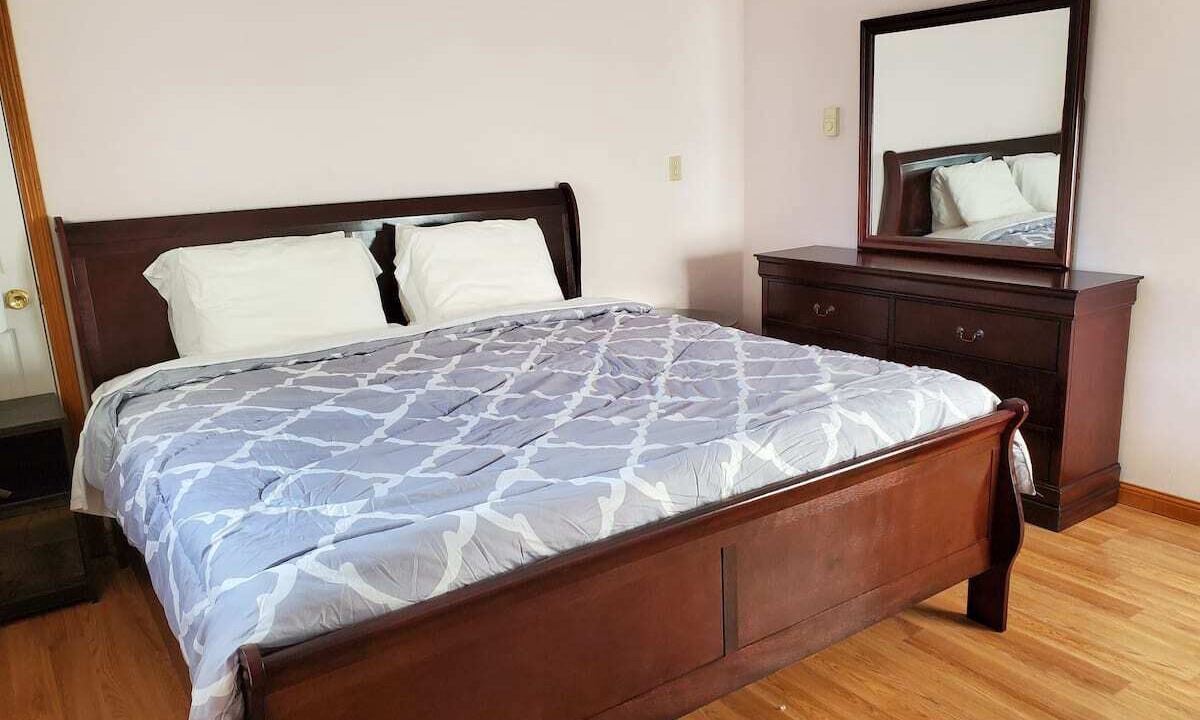 Photo of Bedroom in Delaware Water Gap
