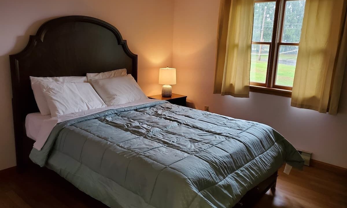 Photo of Bedroom in Delaware Water Gap