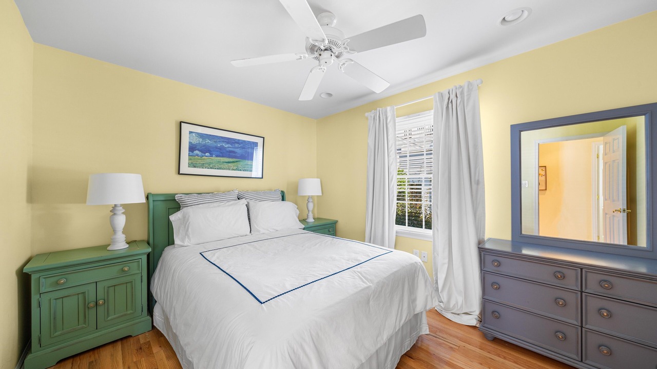 Photo of Bedroom in Avalon