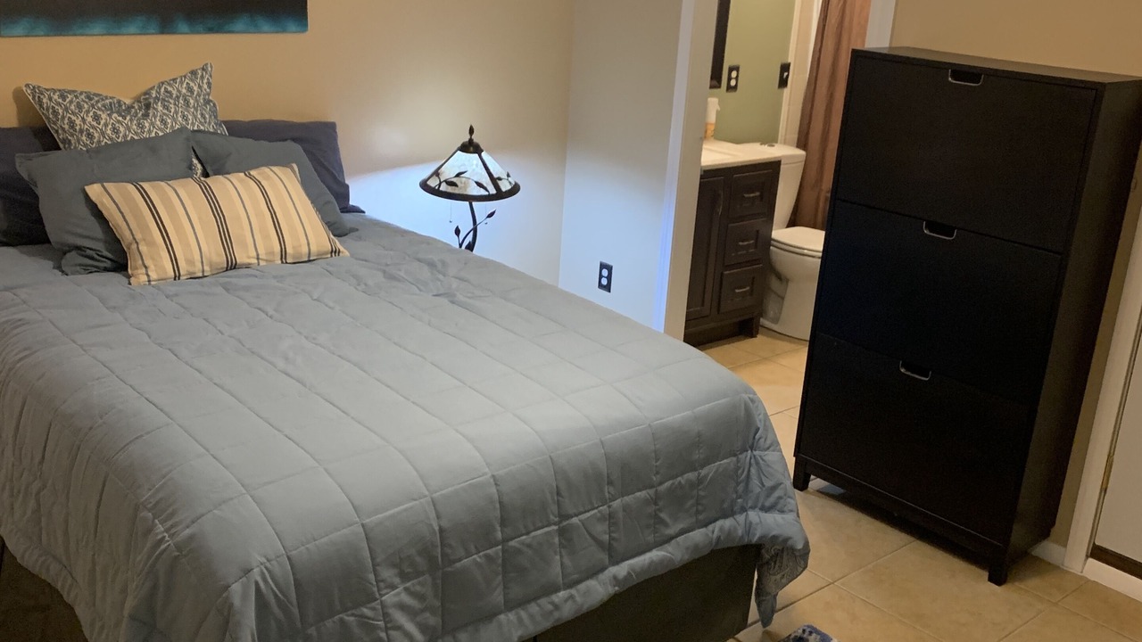 Photo of Bedroom in Hebron