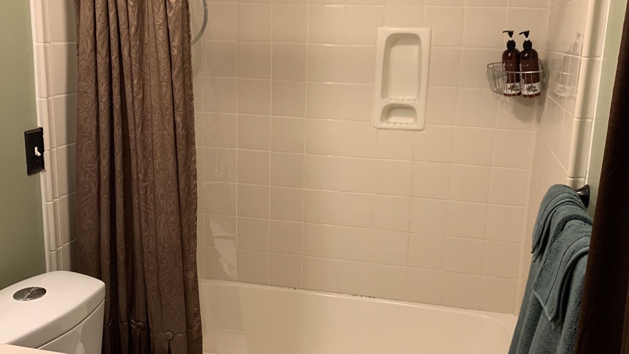 Photo of Bathroom in Hebron