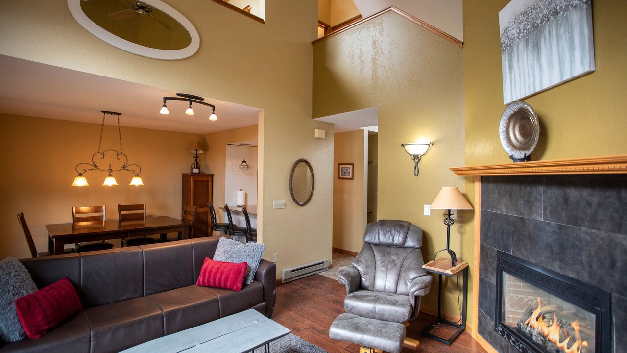 Photo of Livingroom in Ellicottville