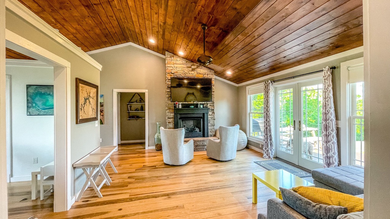 Photo of Livingroom in Burkesville