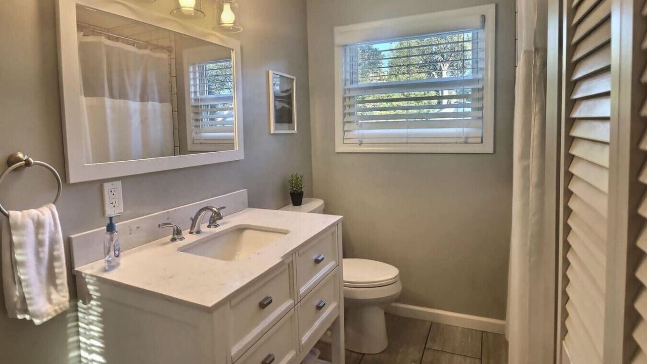 Photo of Bathroom in Huron