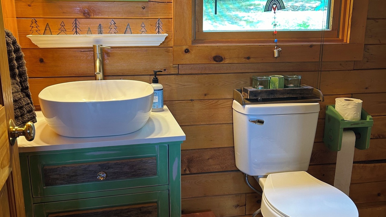 Photo of Bathroom in Cairnbrook