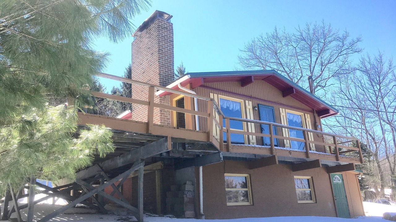 Photo of Outdoor in Queen