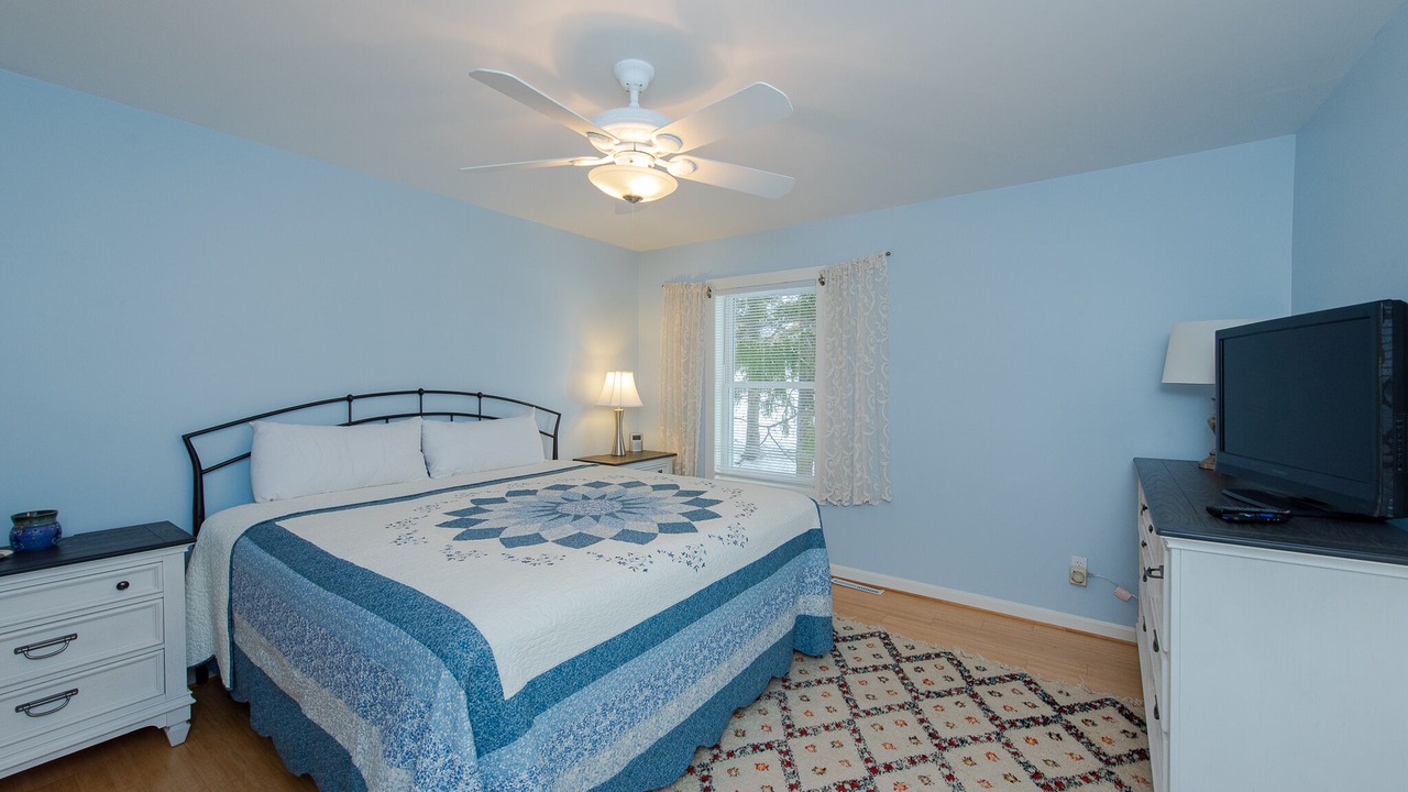Photo of Bedroom in Paradise Point