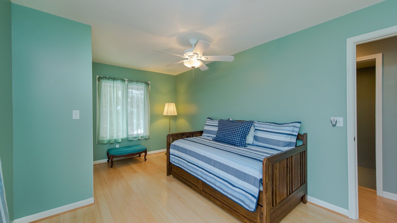 Photo of Bedroom in Paradise Point