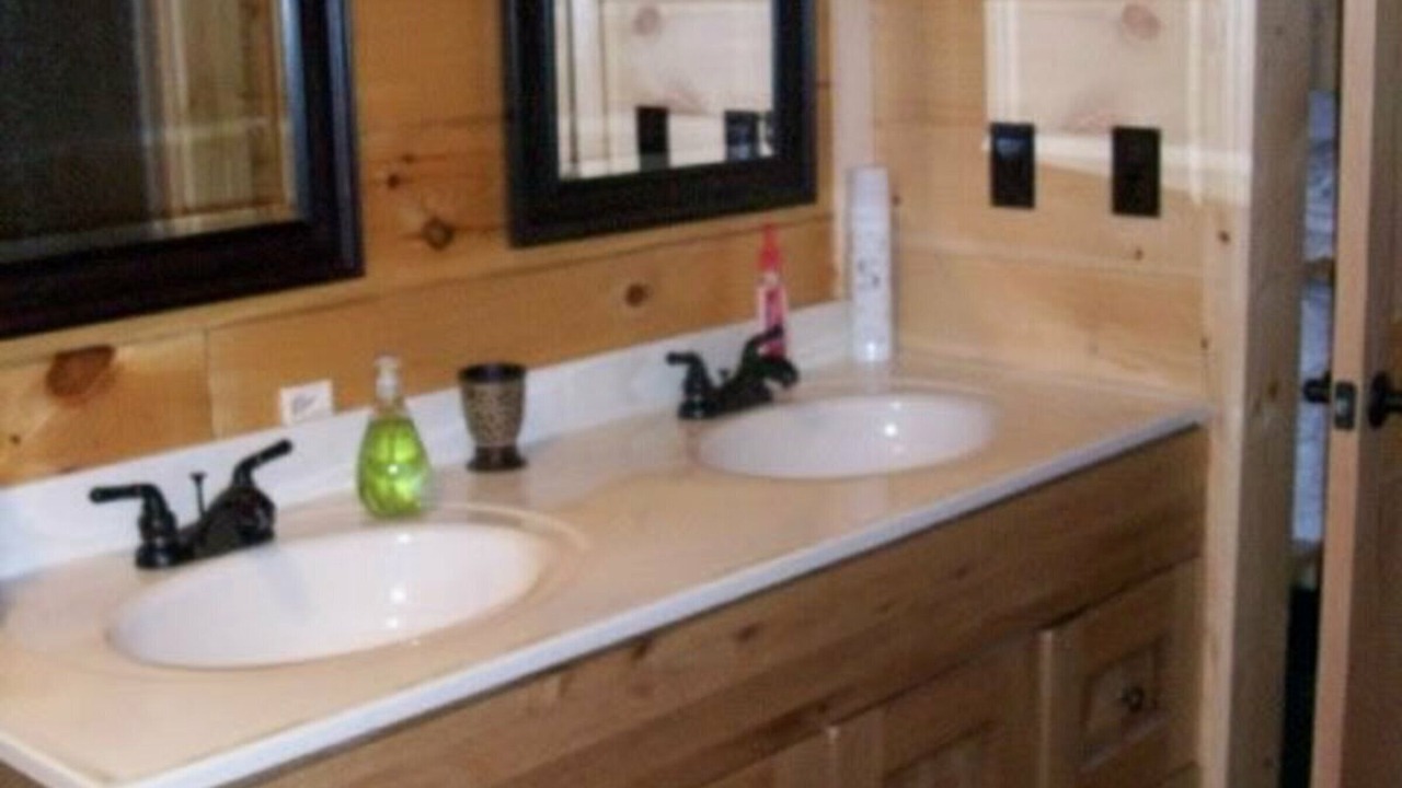 Photo of Bathroom in True