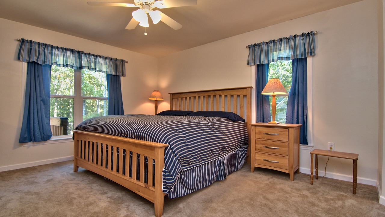 Photo of Bedroom in Rowland