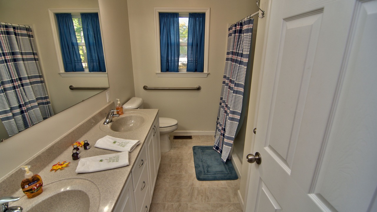Photo of Bathroom in Rowland