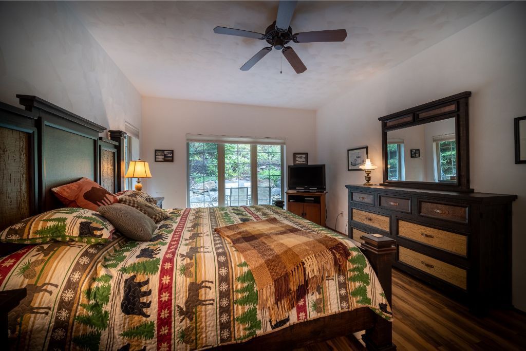 Photo of Bedroom in Seven Springs