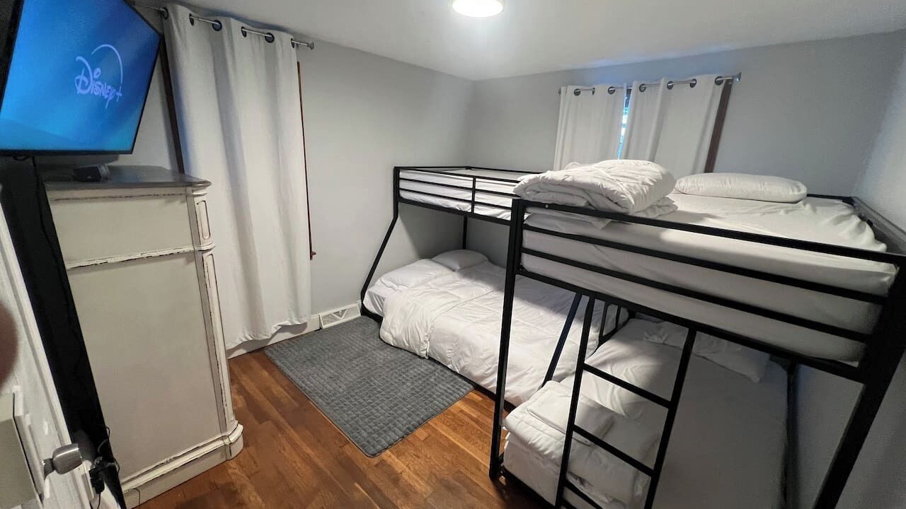 Photo of Bedroom in Erie
