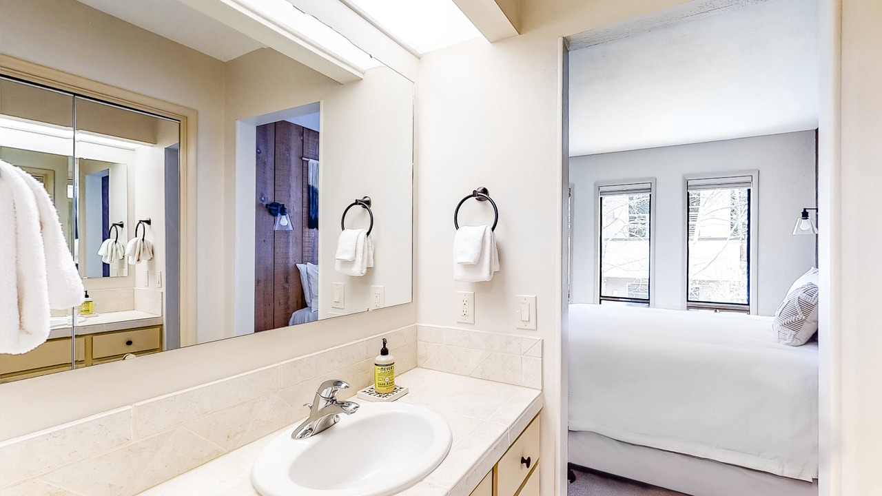 Photo of Bathroom in Warm Springs