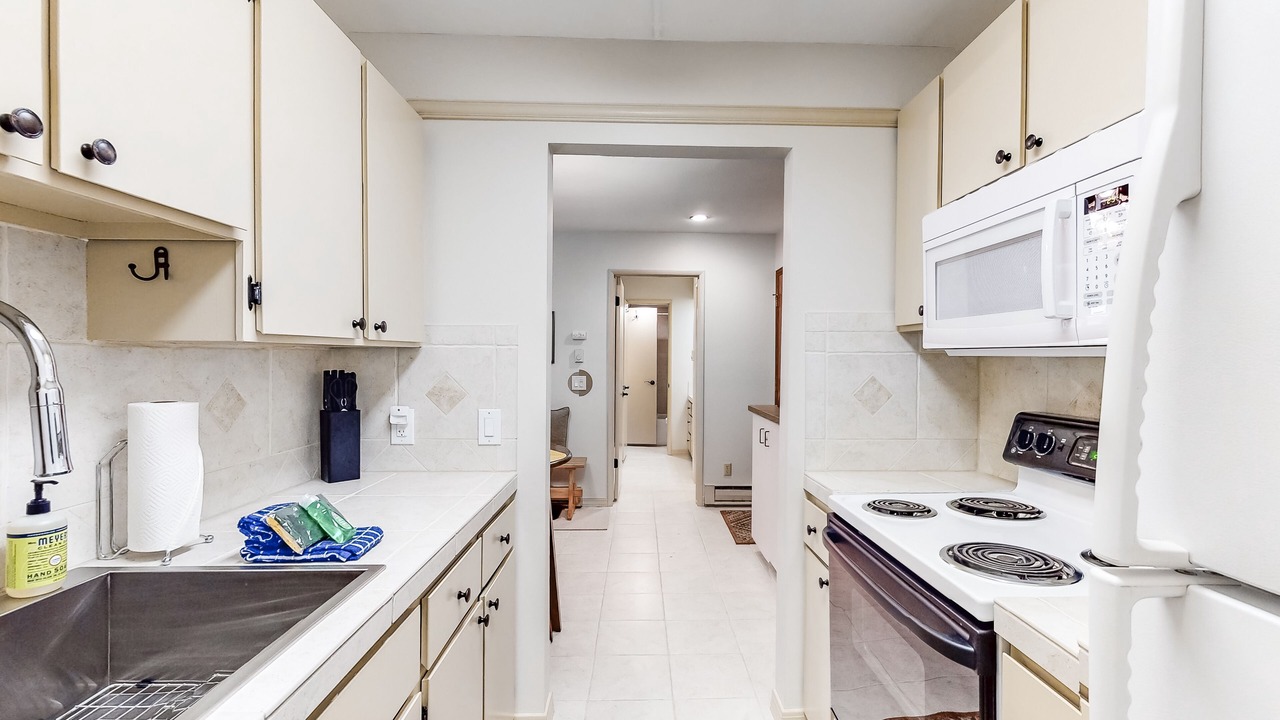 Photo of Kitchen in Warm Springs