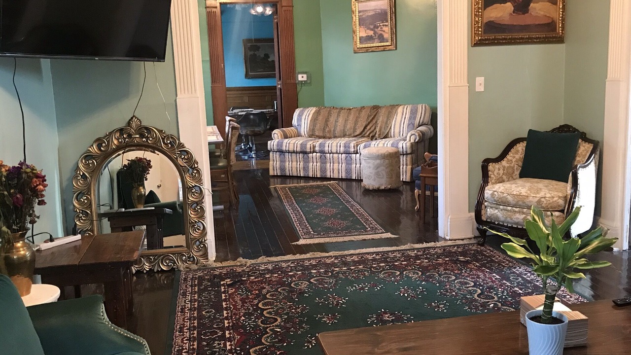 Photo of Livingroom in Erie