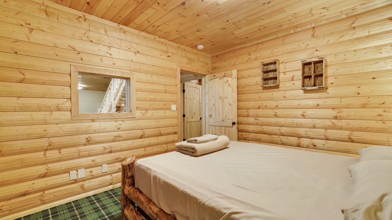 Photo of Bedroom in Tannersville