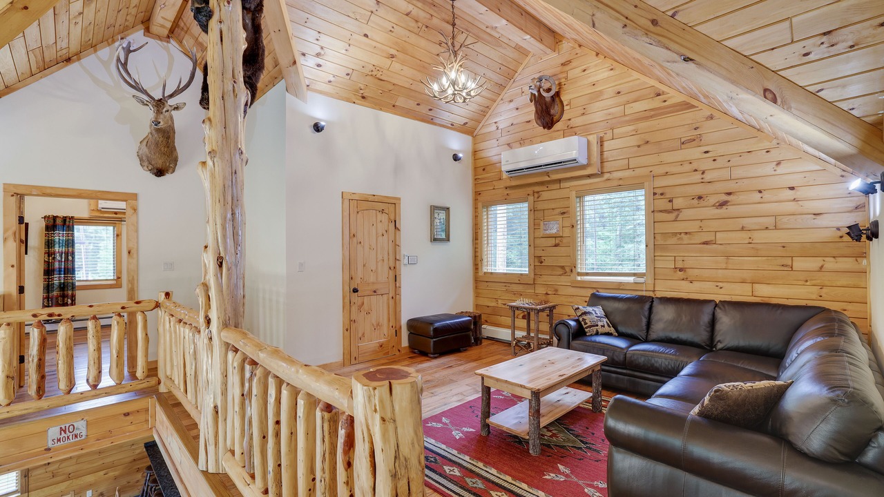 Photo of Livingroom in Tannersville