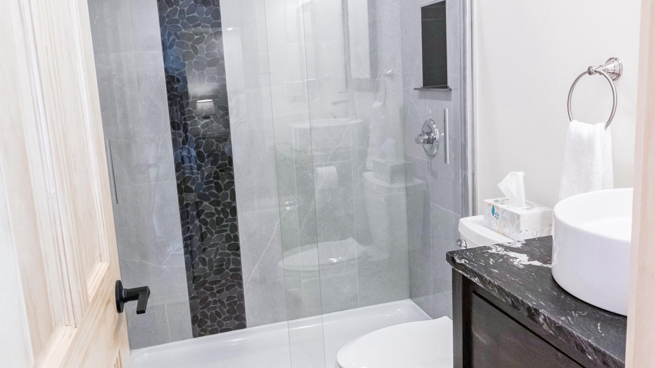 Photo of Bathroom in Centre Hall