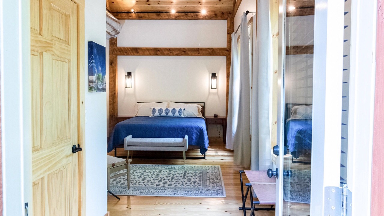 Photo of Bedroom in Centre Hall
