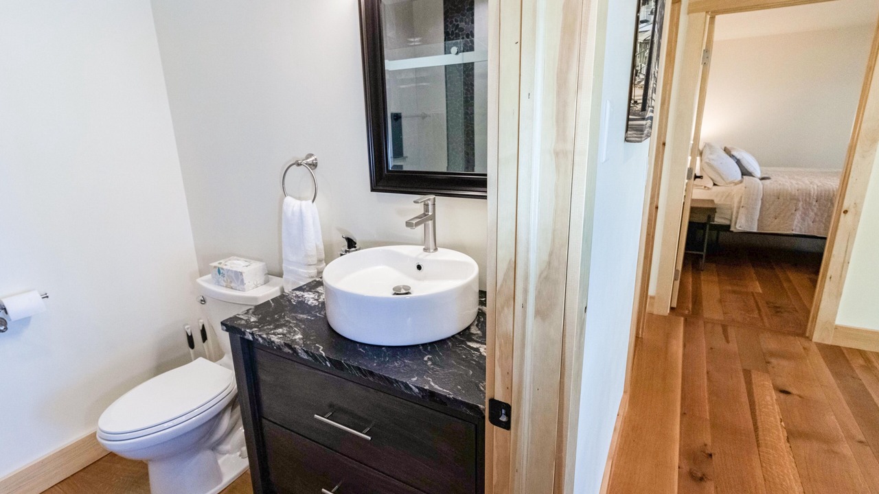 Photo of Bathroom in Centre Hall
