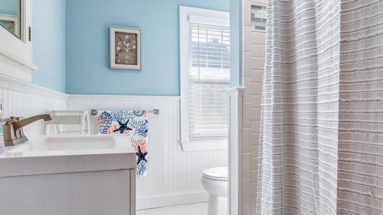 Photo of Bathroom in Ventnor City